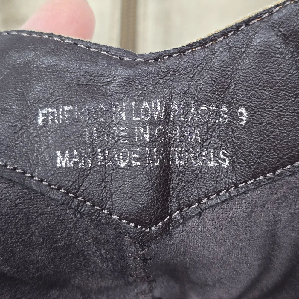 Corkys Friends In Low Places 3.5-Inch Heel Booties Memory Foam Insoles sz 9 - Picture 9 of 9